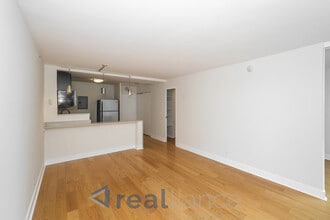 1101 3rd St SW in Washington, DC - Building Photo - Building Photo