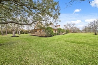 6903 Lewis Ln in Manvel, TX - Building Photo - Building Photo