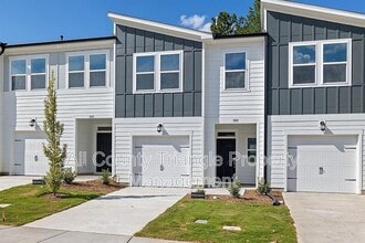 3105 Vitner Dr in Durham, NC - Building Photo - Building Photo