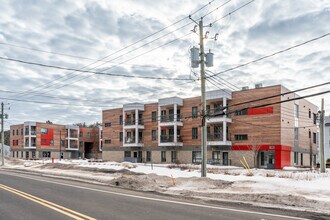 1361 Marie-Victorin Rte in Lévis, QC - Building Photo - Building Photo