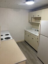 129 Dora Ave in Tavares, FL - Building Photo - Building Photo