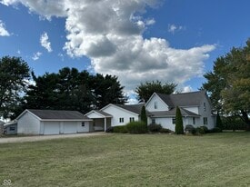 2010 N 675 E in Whitestown, IN - Building Photo