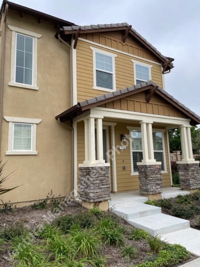 379 Calistoga Rd Rentals in Camarillo, CA