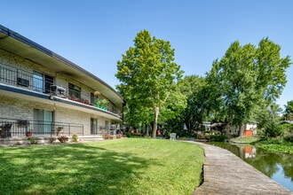 Pirate Island Apartments in Monona, WI - Building Photo - Building Photo