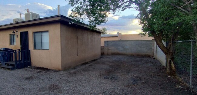 property at 820 Apache Ave NW