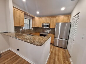 22295 Timberly Dr in Boca Raton, FL - Foto de edificio - Building Photo