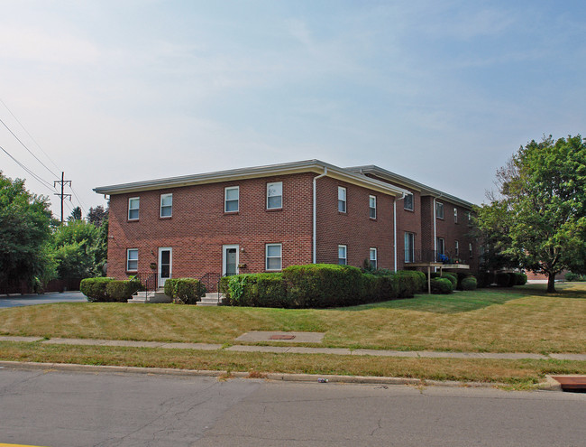 Wood Oak Apartments in Dayton, OH - Building Photo - Building Photo