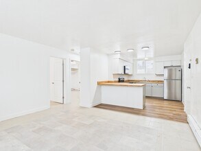 829 17th Ave in Fairbanks, AK - Building Photo - Building Photo