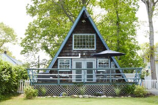 68 S Edgewood Rd in East Lyme, CT - Building Photo