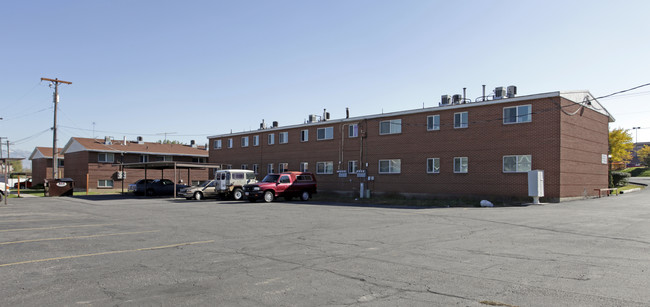 Trudy Lynn Apartments in Magna, UT - Building Photo - Building Photo