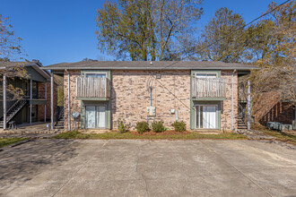 Pelican Park Apartments in Hammond, LA - Building Photo - Building Photo