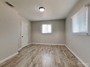 6574 Golf View Dr in Sacramento, CA - Building Photo - Building Photo