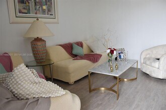 11364 SW 233rd St in Homestead, FL - Foto de edificio - Building Photo