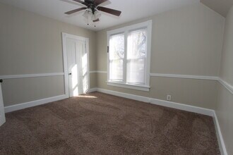 19 W Crystal Lake Ave in Crystal Lake, IL - Building Photo - Building Photo