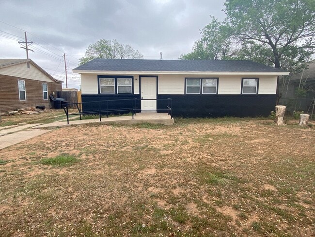 property at 3320 Itasca St