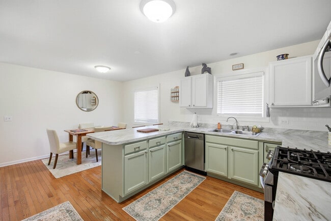 7611 South Dr in Wonder Lake, IL - Building Photo - Building Photo