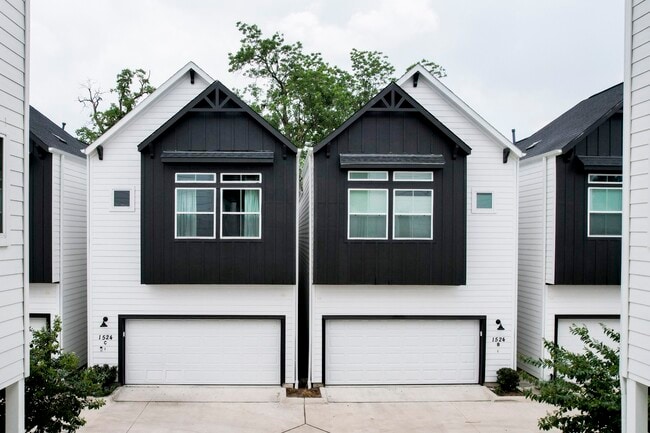 property at 1524 Ojeman Rd