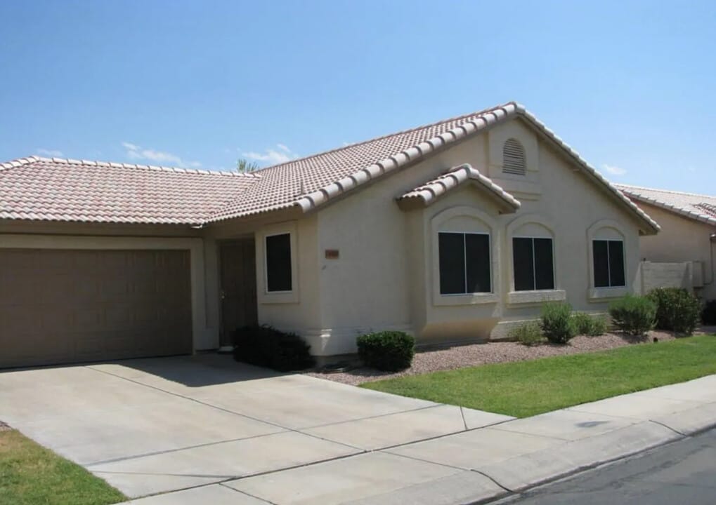 8914 W Port Au Prince Ln in Peoria, AZ - Building Photo