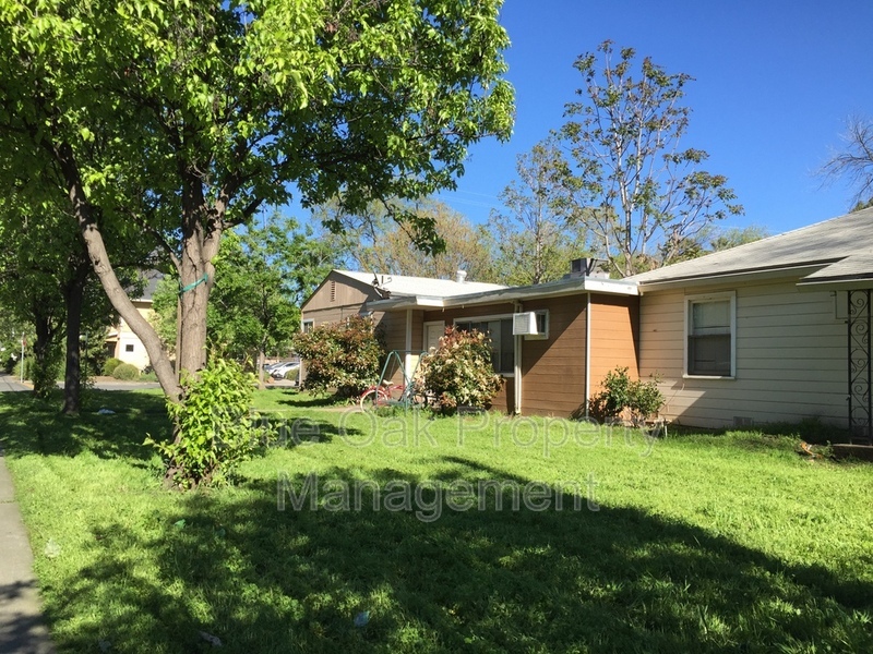 1219 W 3rd St in Chico, CA - Building Photo