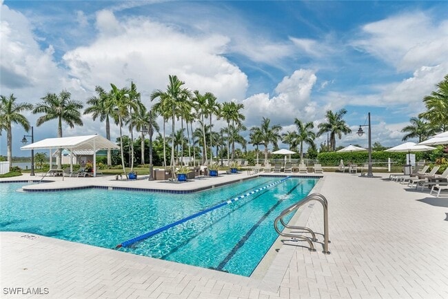 property at 14940 Edgewater Cir