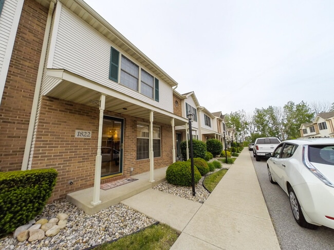 property at 1822 Aspen Ct