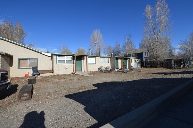 1206 W Tomichi Ave, Unit 4 in Gunnison, CO - Building Photo - Building Photo
