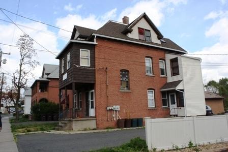 Bldg. 1 in New Britain, CT - Foto de edificio