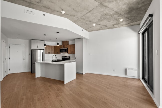 Racine Vaudreuil in Vaudreuil-dorion, QC - Building Photo - Building Photo