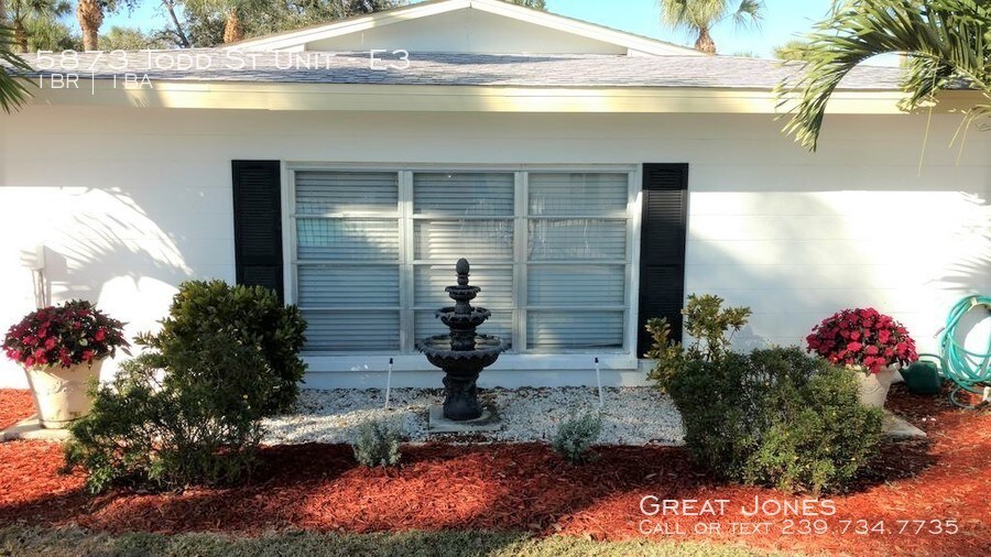 5873 Todd St-Unit -E3 in Bradenton, FL - Foto de edificio