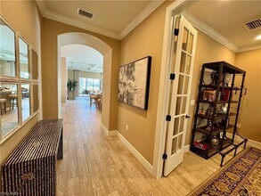 9418 Greyhawk Trl in Naples, FL - Foto de edificio - Building Photo