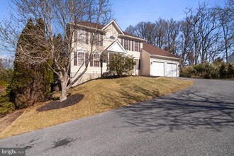 9657 Susies Way in Ellicott City, MD - Building Photo - Building Photo