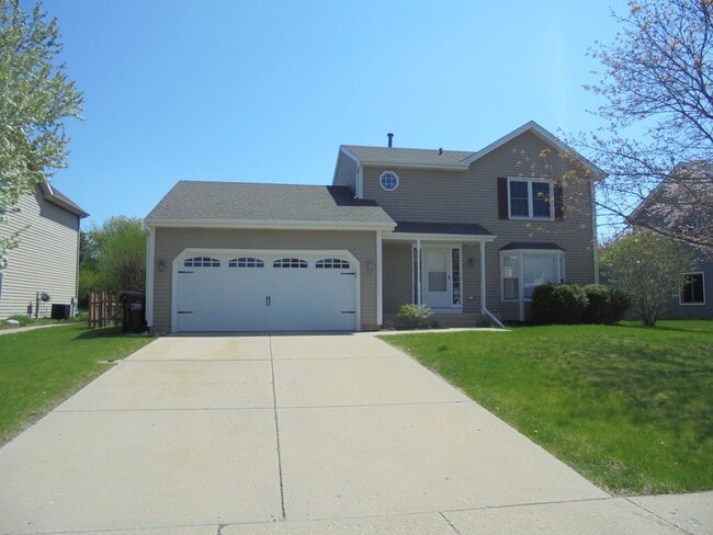 property at 1259 Knollwood Cir