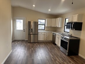 330 Davis St in Van Wert, OH - Building Photo - Building Photo