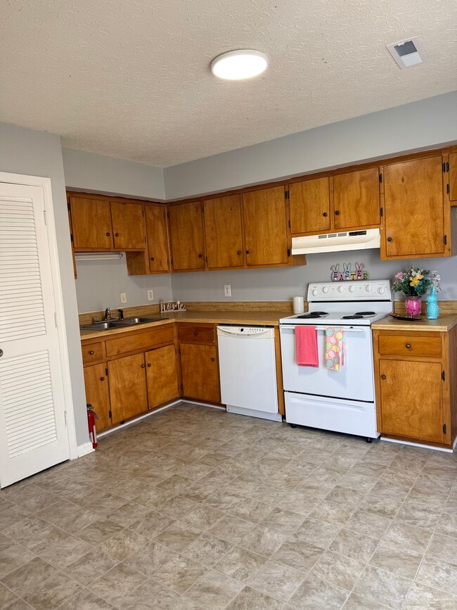 15 Ferguson Dr in Lynchburg, VA - Building Photo - Building Photo