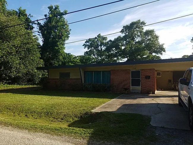 property at 150 Schoolview Dr