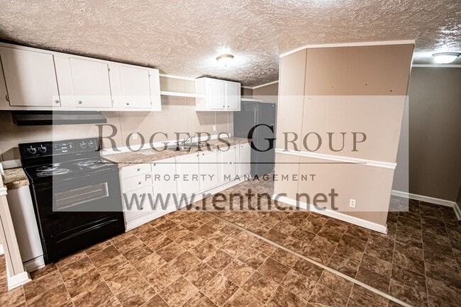 101 Hidden Lake Ln in Kittrell, NC - Building Photo - Building Photo