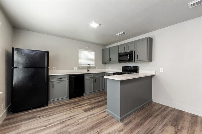 203 N Milby St in Houston, TX - Building Photo - Building Photo