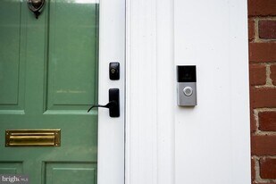 3626 Gunston Rd in Alexandria, VA - Building Photo