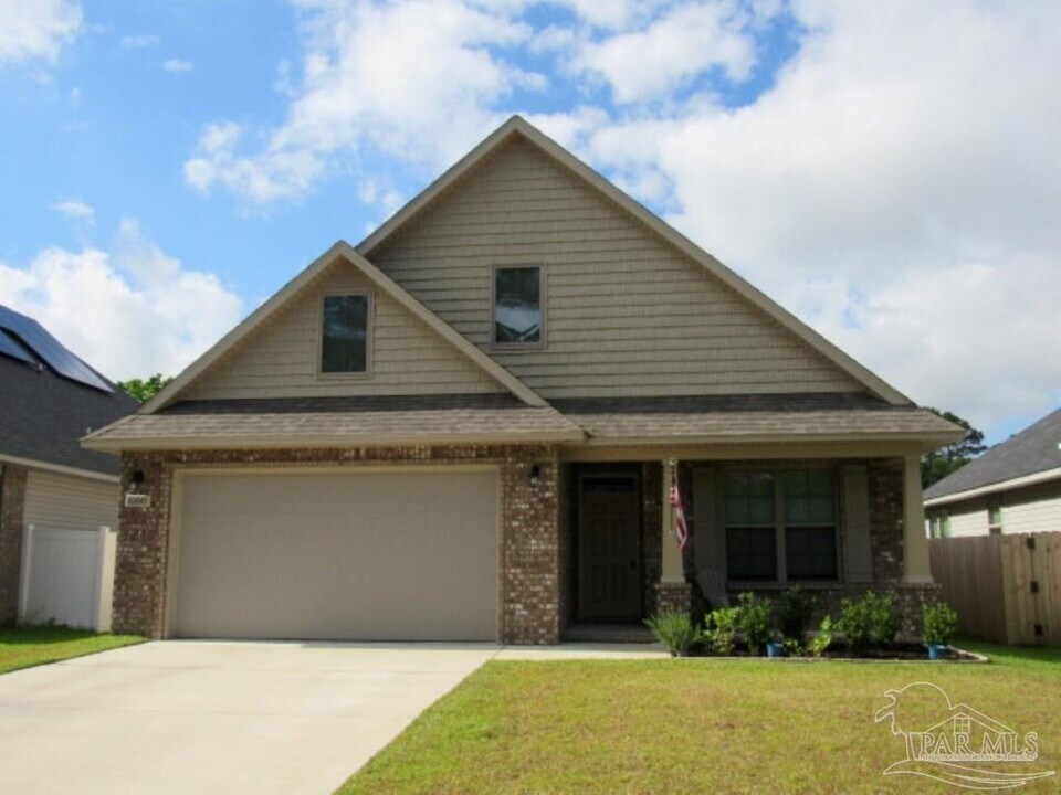10645 Trailblazer Wy in Pensacola, FL - Foto de edificio