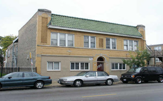 2731-2733 N Austin Ave Apartments