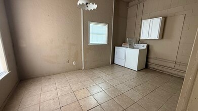 28 W Georgia St in Shawnee, OK - Building Photo - Building Photo