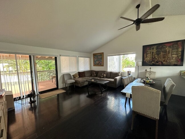 42 Waikalani Pl in Kihei, HI - Building Photo - Building Photo