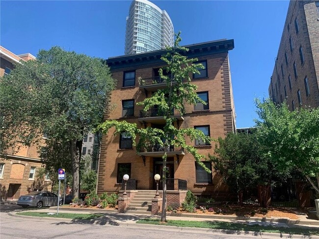 property at 1401 Willow St