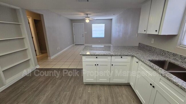 4944 Malibu Ct in Lakeland, FL - Building Photo - Building Photo