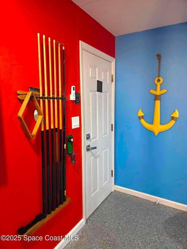 363 Harbor Dr in Cape Canaveral, FL - Building Photo - Building Photo