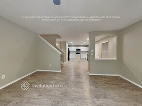 7215 Fossil Garden Dr in Arlington, TX - Foto de edificio - Building Photo