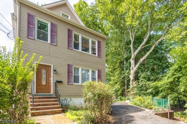 property at 34 Fairview Pl