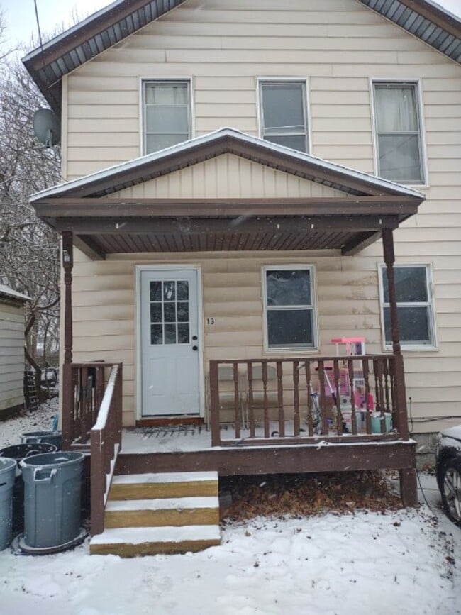 property at 13 Cross St