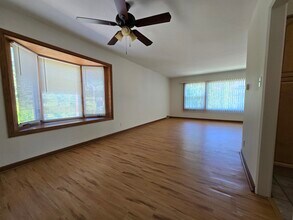 1301 N Harlem Ave in Oak Park, IL - Building Photo - Building Photo
