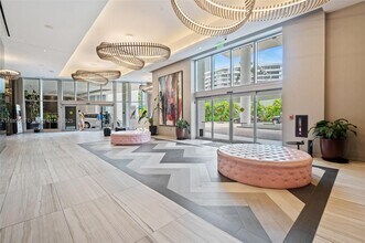 4010 S Ocean Dr in Hollywood, FL - Building Photo - Building Photo